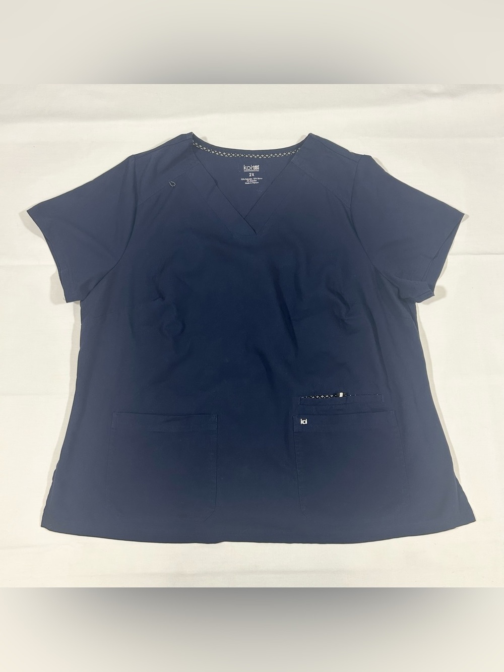Koi Next Gen Womens Size 2X Scrub Top V Neck Medical Nurse Uniform Navy Blue